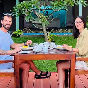 The Cave By Blue Bird 3* Negombo